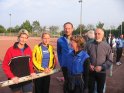 Marion, Marlen, Bernd, Anne und Dierk warten auf die Siegerehrung 