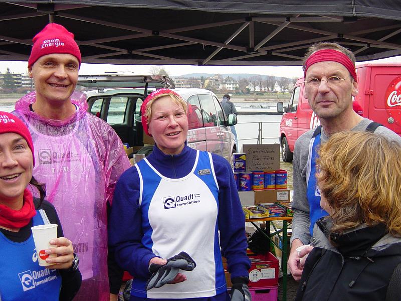 09.jpg - Es ist geschafft! Antje, Achim, Dagmar und Bernd berichten Anne