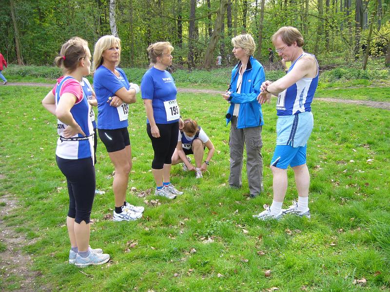 P1030440.JPG - Warten auf den Start - Foto Karin Dürr