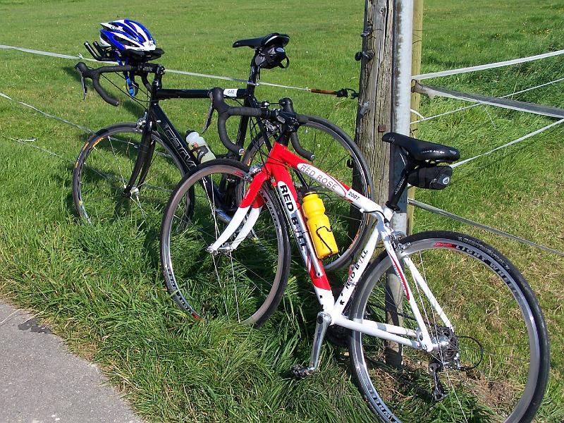 100_5793.JPG - Unsere Rennmaschinen