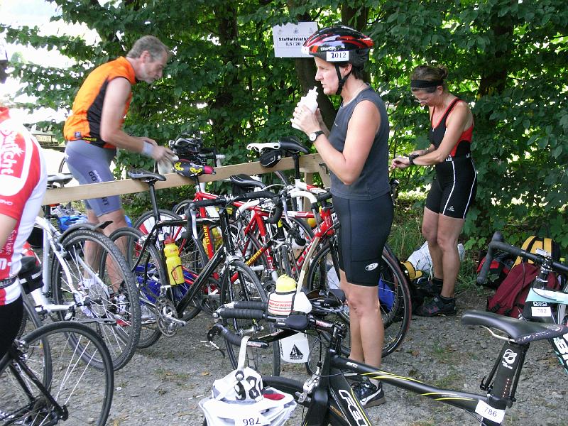 RIMG0020.JPG - ...derweil bereitet sich Anne auf ihren Einsatz vor...