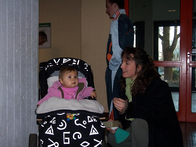 06.JPG - Klaus hatte seine Frau Nicole und T&ouml;chterchen Nina zur Unterst&uuml;tzung dabei