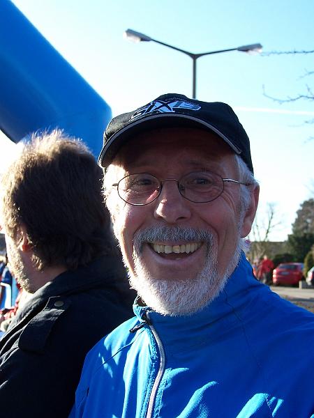 30.JPG - Dierk l&auml;&szlig;t sich endlich einmal von mir (Antje) fotografieren :-)