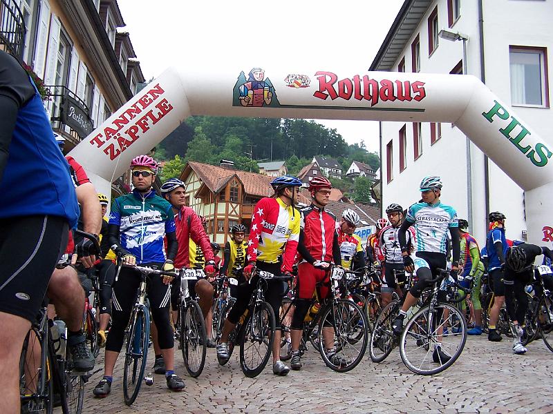 11.JPG - Spannung vor dem Start (Foto Antje)
