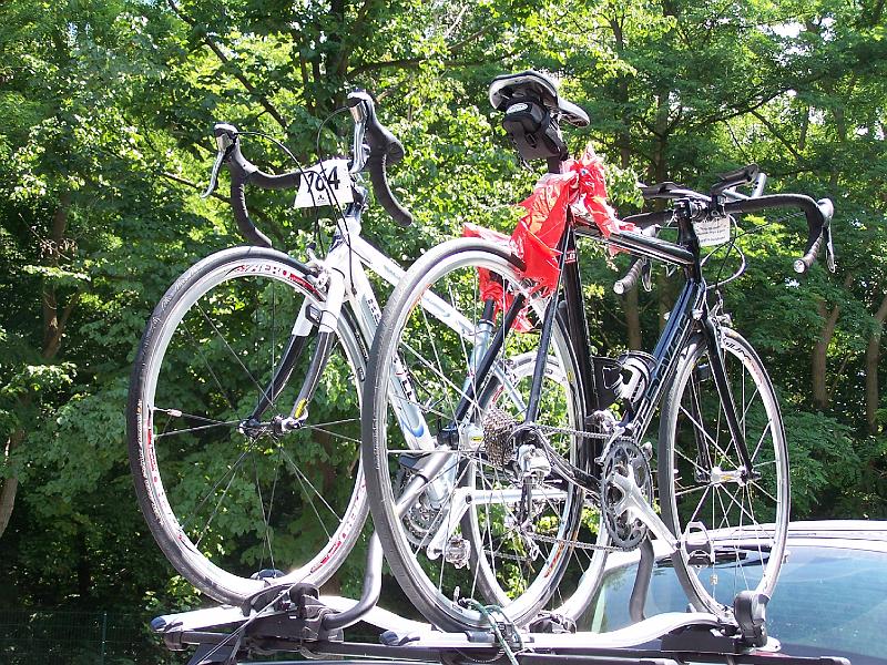 38.JPG - Unsere R&auml;der k&ouml;nnen sich jetzt ausruhen (Foto Antje)