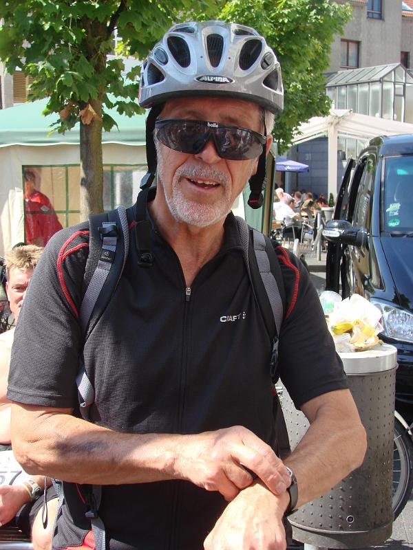 156.jpg - Dierk hat die Zeit im Blick