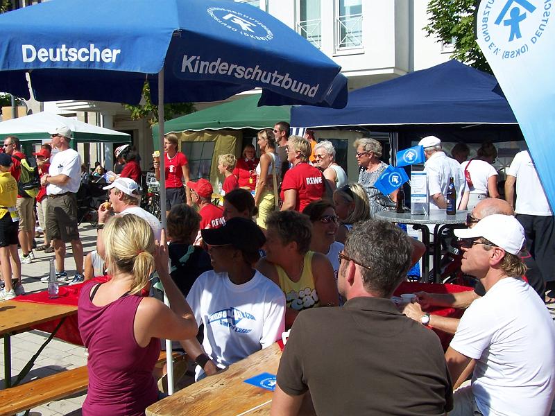 163.JPG - Alle sind gespannt