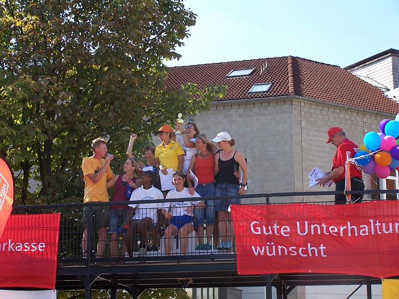 171.JPG - Und alles hübsche Damen...