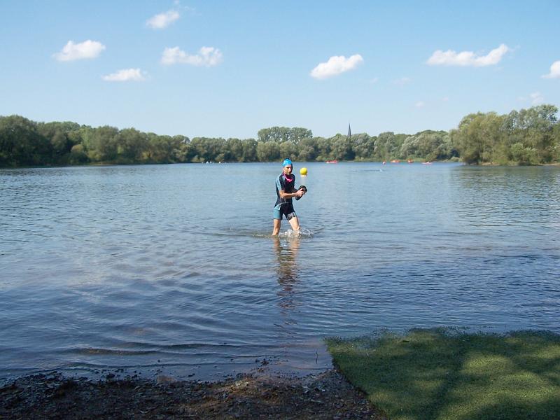 71.JPG - Im Wasser läuft es sich schwerer