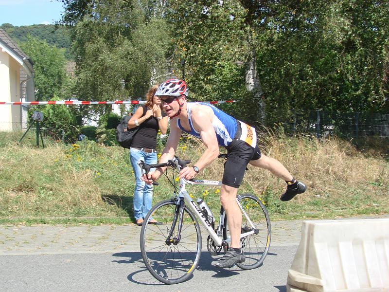 97.JPG - Jörg kommt von der Radstrecke