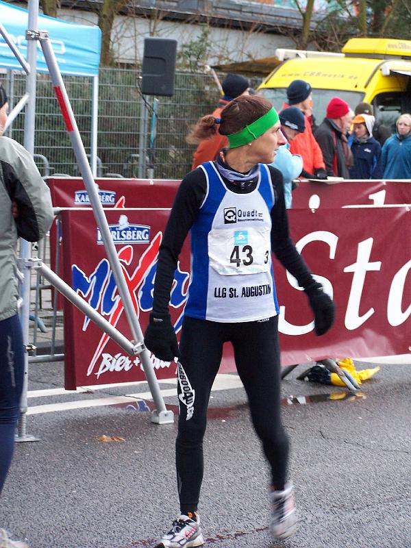 26.JPG - ... und konzentriert sich auf den Wechsel