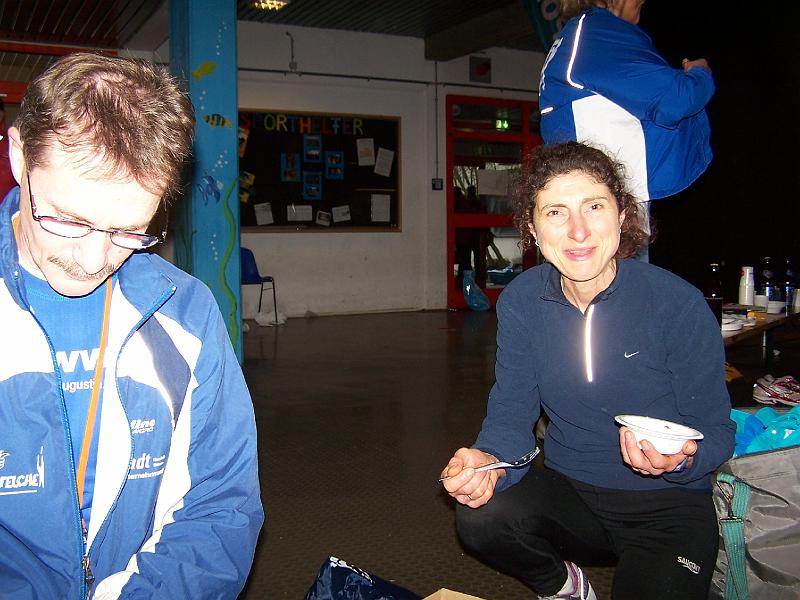 66.JPG - Birgit schmunzelt