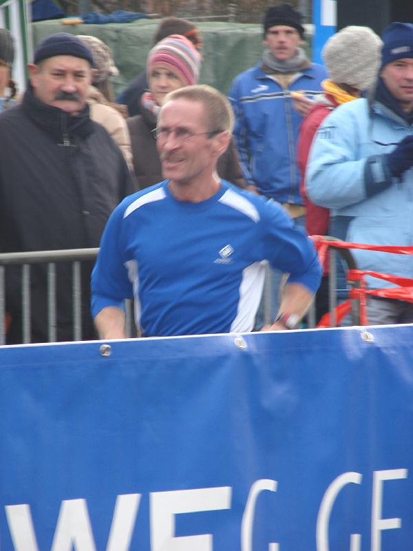 35.JPG - Frank beim Zieleinlauf f&uuml;r sein Team
