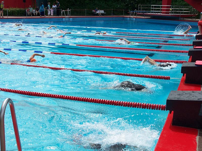 08.JPG - Die ersten 50 m bis zur Wende