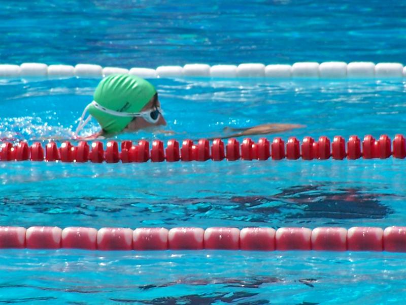 10.JPG - Anne bevorzugt den Brustschwimmstil