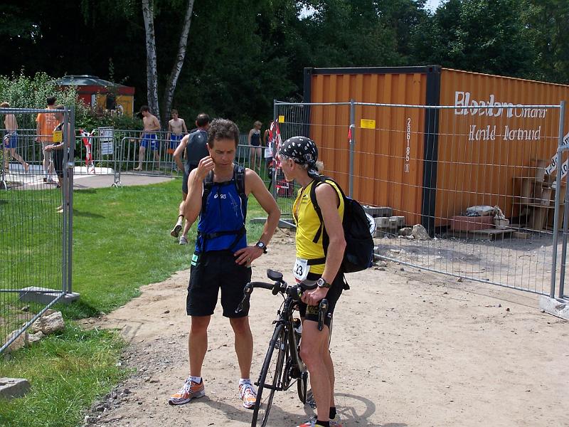 24.JPG - Herbie im Gespräch, bevor er nach Hause fährt