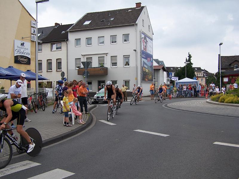 37.JPG - Dann geht es hinaus auf die zweite Runde der Strecke