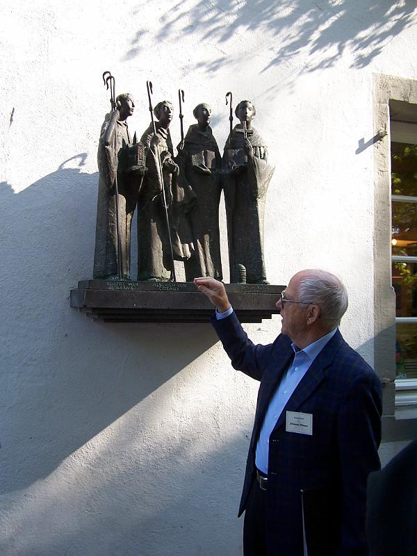 20.JPG - Die vier berühmten Äbte des Klosters - Na, wer bekommt sie noch zusammen? ;-)