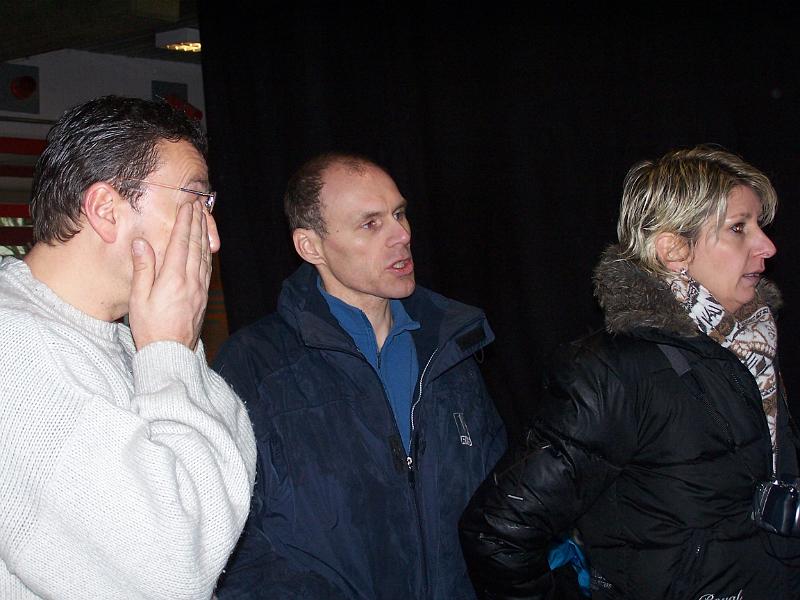 100_8075.JPG - Wann wird das Buffet endlich freigegeben?