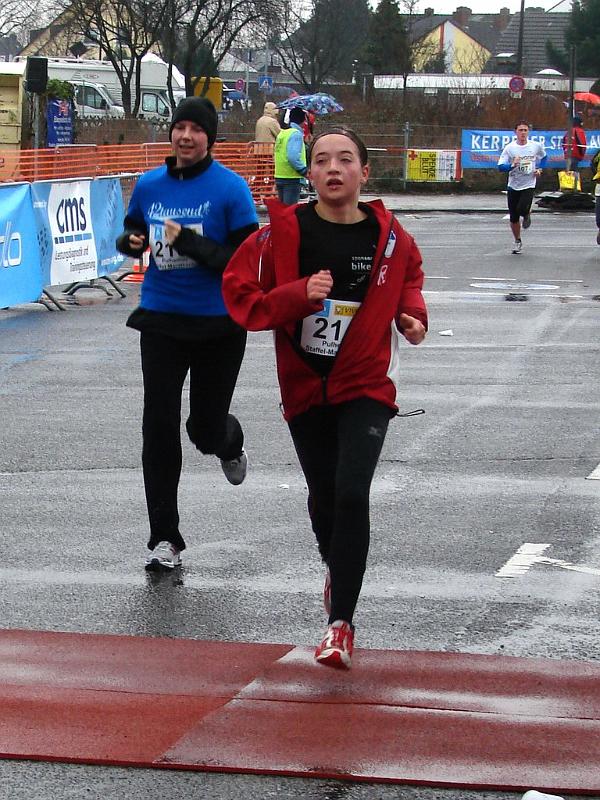 DSC04129.jpg - Natalie hat ihre erste Runde geschafft