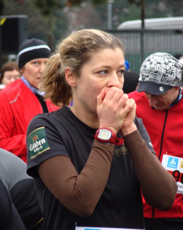 DSC04141.jpg - Es ist ziemlich frisch, wenn man auf den Staffeleinsatz warten muss