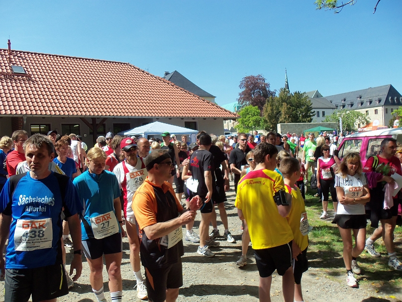 100_0241.jpg - Vor dem Start der zweiten Etappe von der Huysburg nach Ströbeck