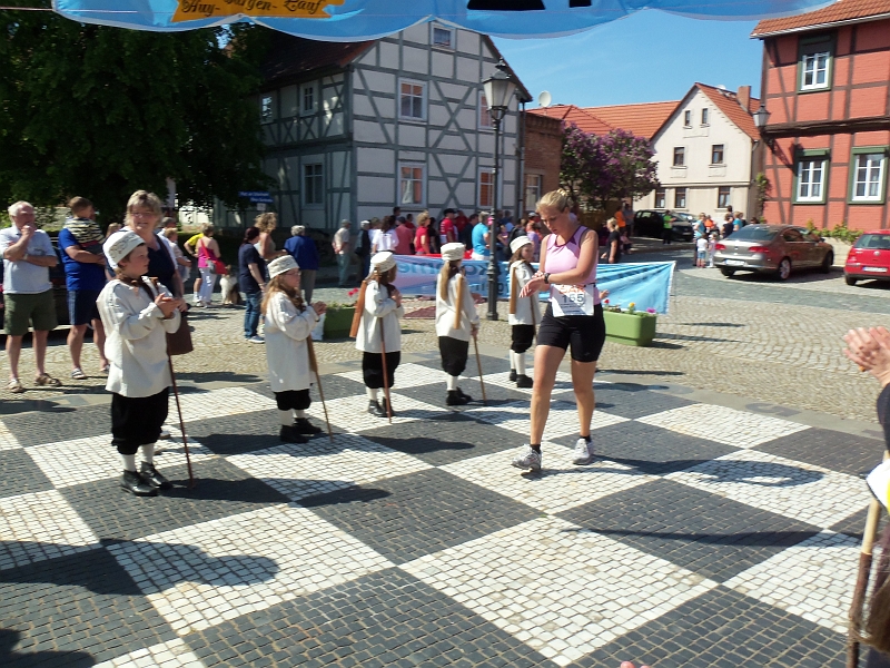 100_0251.jpg - Wiebke kommt ins Ziel