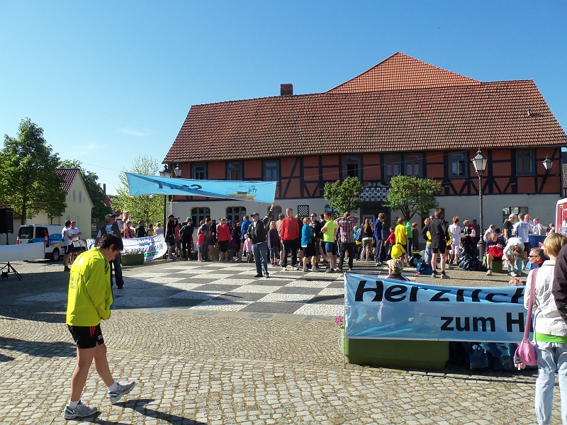 100_0272.jpg - Der Schachplatz - hier kamen wir gestern ins Ziel