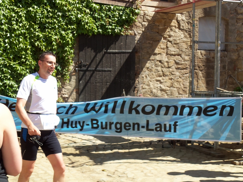 100_0291.jpg - Frank kommt glücklich ins Ziel