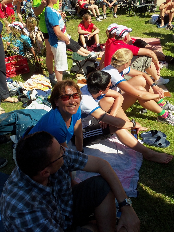 100_0312.jpg - ...während wir auf unseren Ritterschlag warten